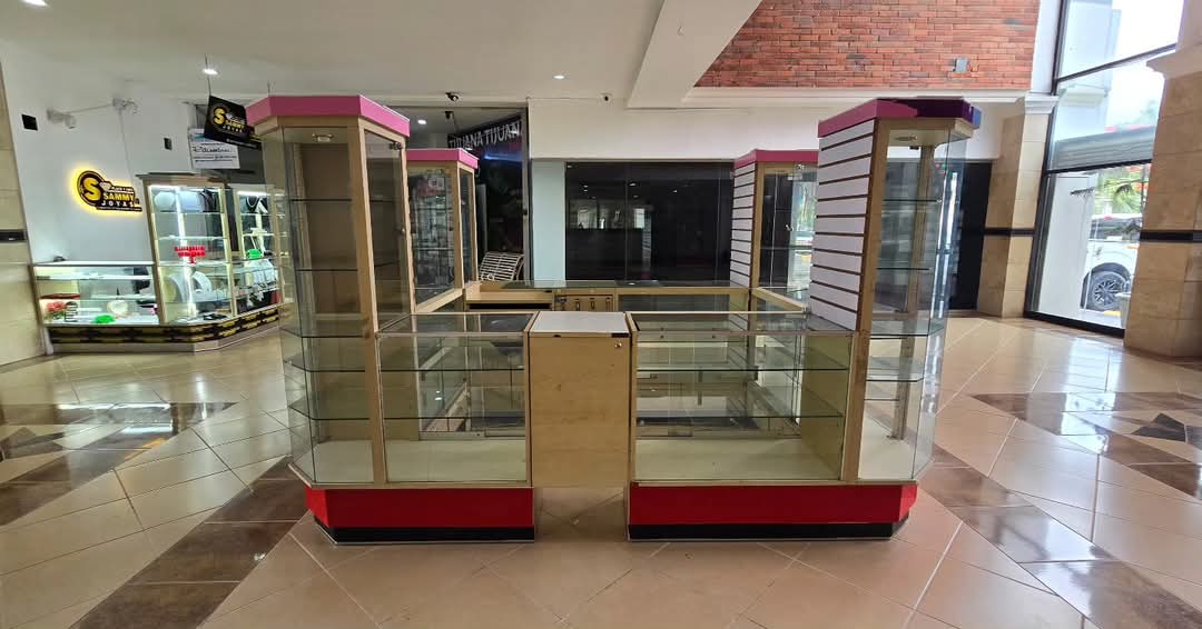 oficinas y locales comerciales - rento modulo de pasillo plaza comercial estrella sadhala  1