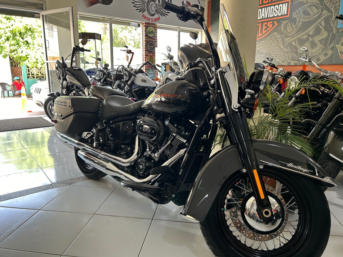 motores y pasolas - Harley Davidson Heritage 114 año 2019 3