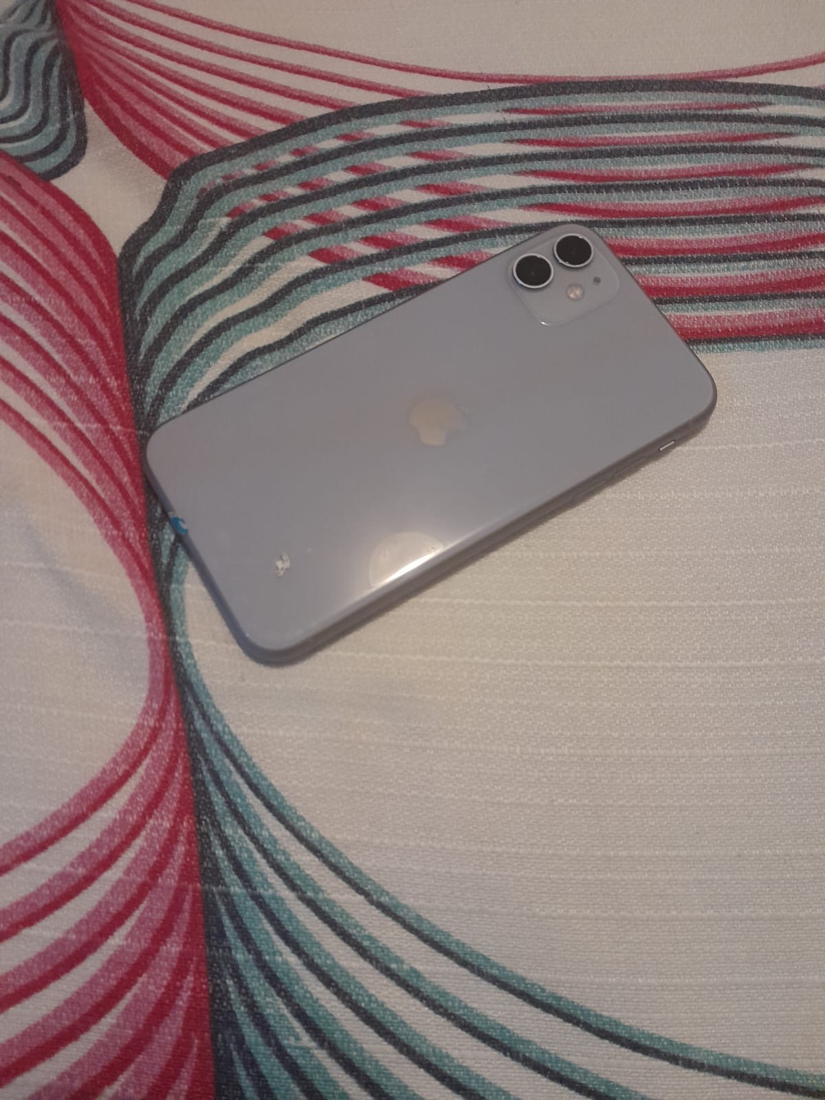 celulares y tabletas - Vendo IPhone 11 como NUEVO 2