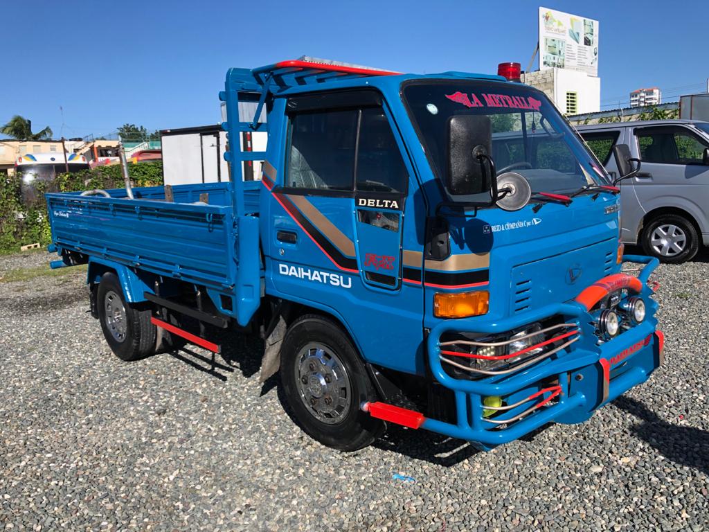 camiones y vehiculos pesados - Camión Daihatsu Delta Cama Corta 1998