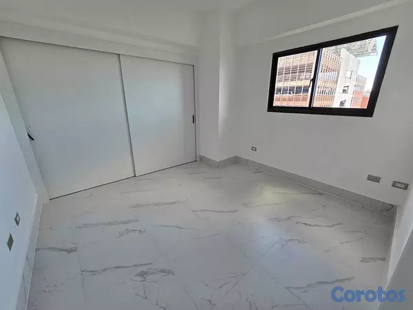 apartamentos - Apartamento en Venta en Evaristo Morales 7