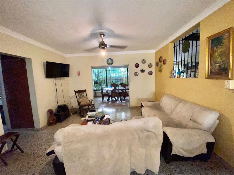 casas - Venta de casa en los prados Distrito Nacional con 500mts Santo Domingo  2