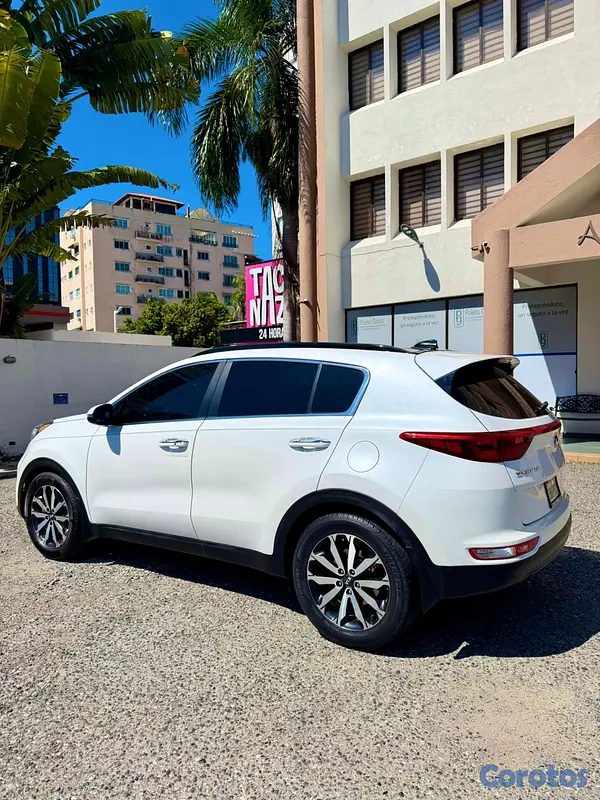 jeepetas y camionetas - Kia Sportage 2018 Única Dueña  13