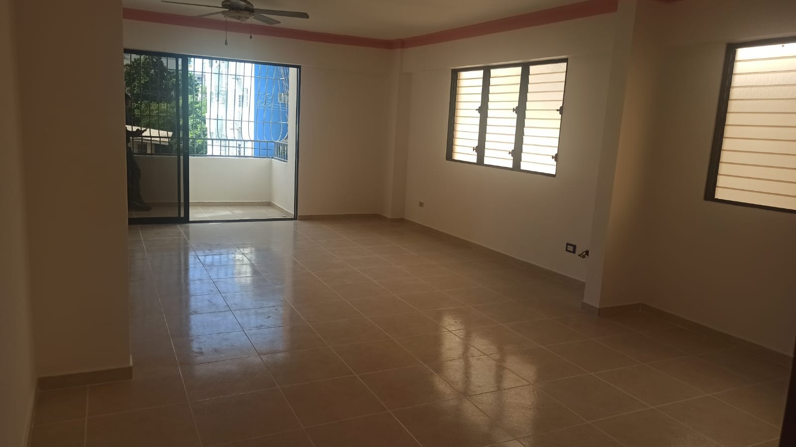 apartamentos - Alquiler de apartamento familiar,  totalmente remodelado, Evaristo Morales