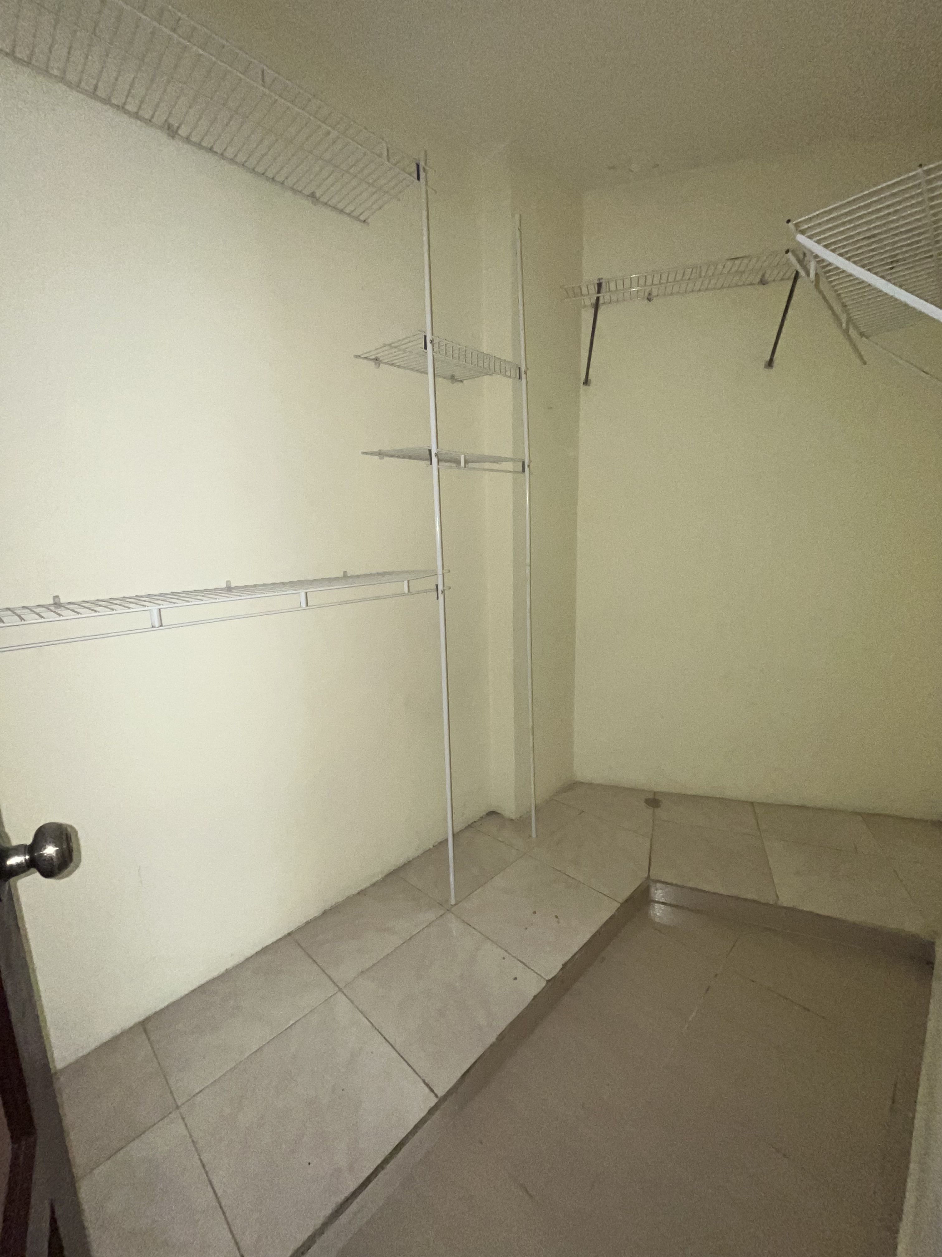 apartamentos - Apartamento en venta en 3er piso de mirador norte 8