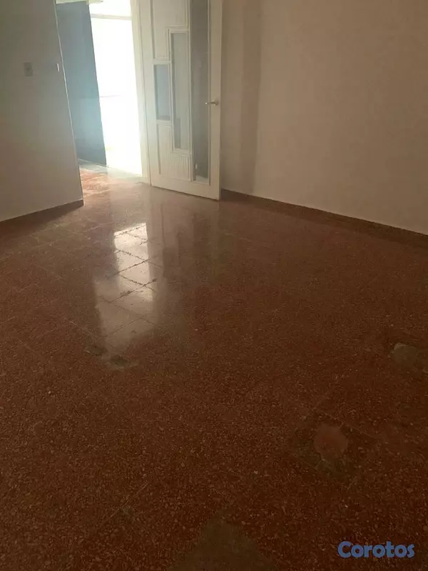 oficinas y locales comerciales - Alquiler Local Ubicado en la Rómulo Betancourt, Be 3