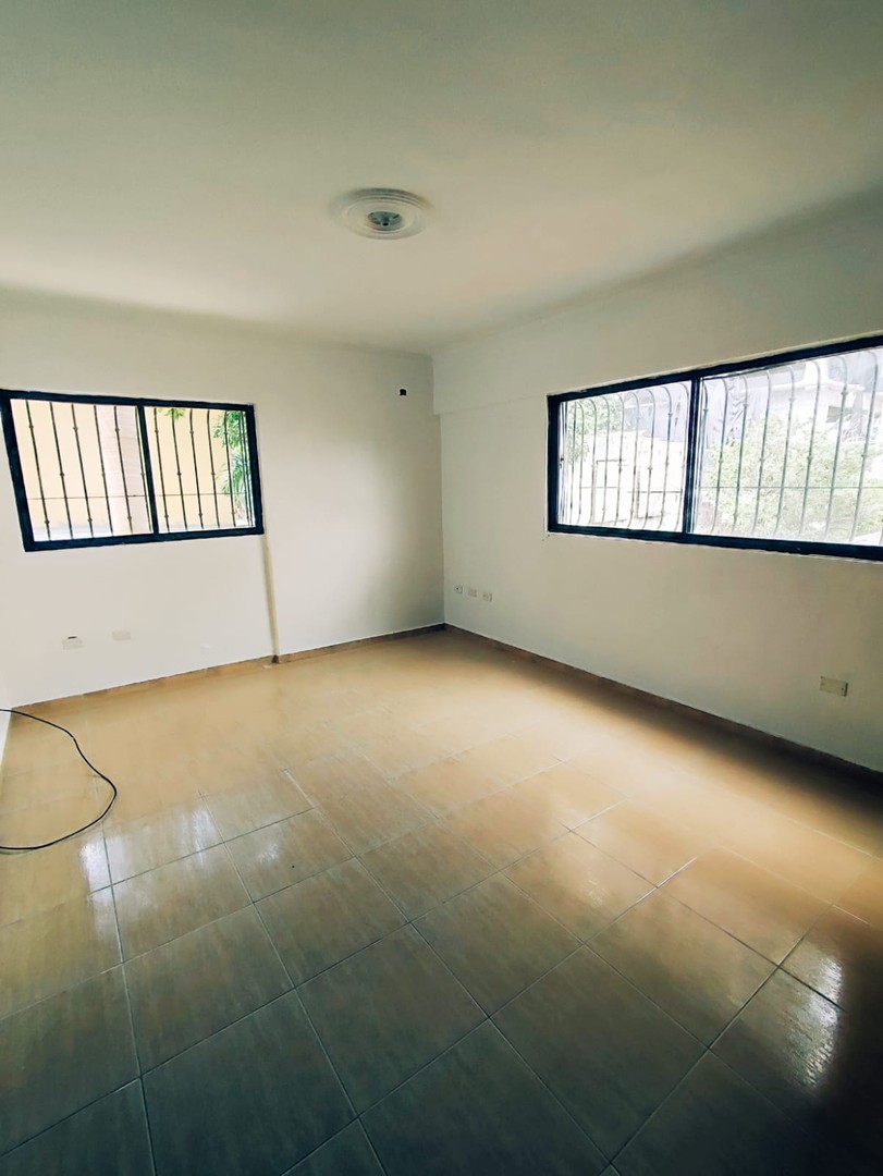 apartamentos - Apartamento con linea blanca y terraza en Naco 5