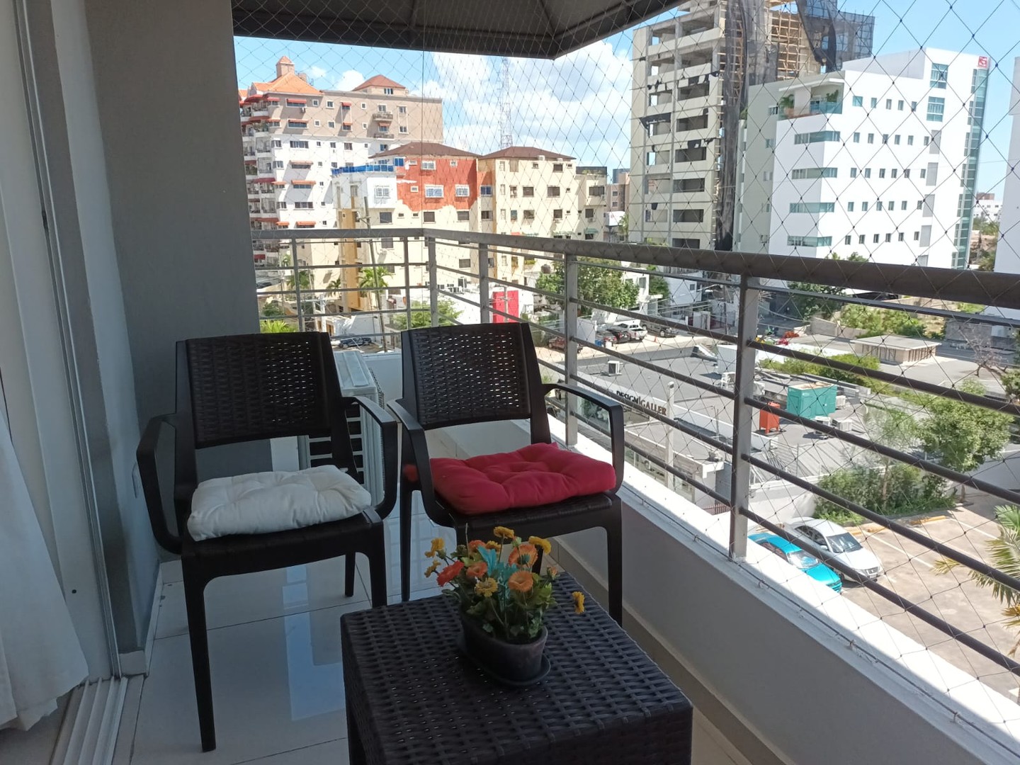 apartamentos - Oportunidad Evaristo morales apartamento 
 2 habitaciones.
Us$230,000
  0