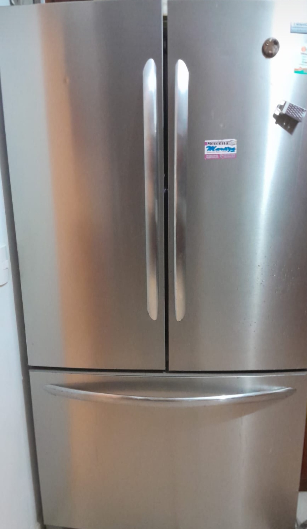cocina - Nevera Frigidaire 