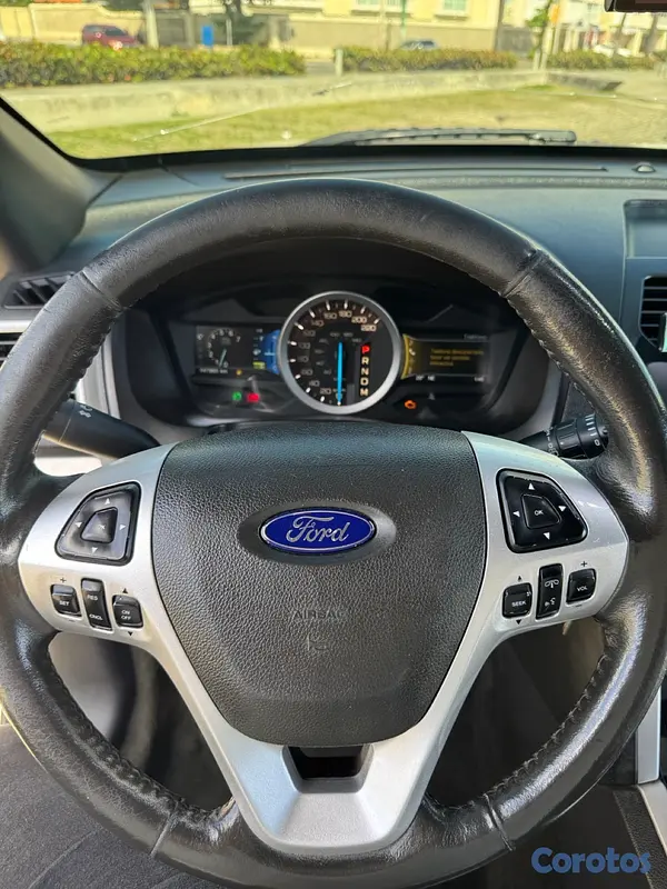 jeepetas y camionetas - Ford Explorer 2012 XLT 3.5 v6 7