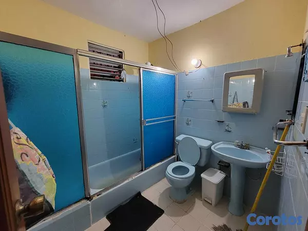 casas - VENDO CASA EN LOS TRINITARIOS, STO. DGO. ESTE: PAT 10