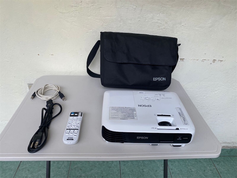 otros electronicos - Proyector EPSON VS240