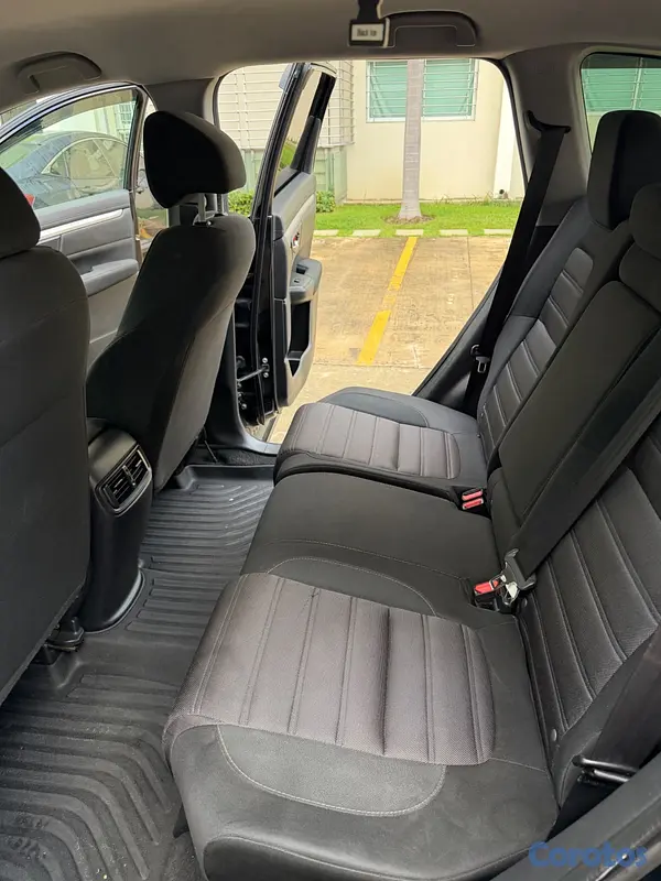 jeepetas y camionetas - Honda CR-V LX 4x2 automática 2019 3