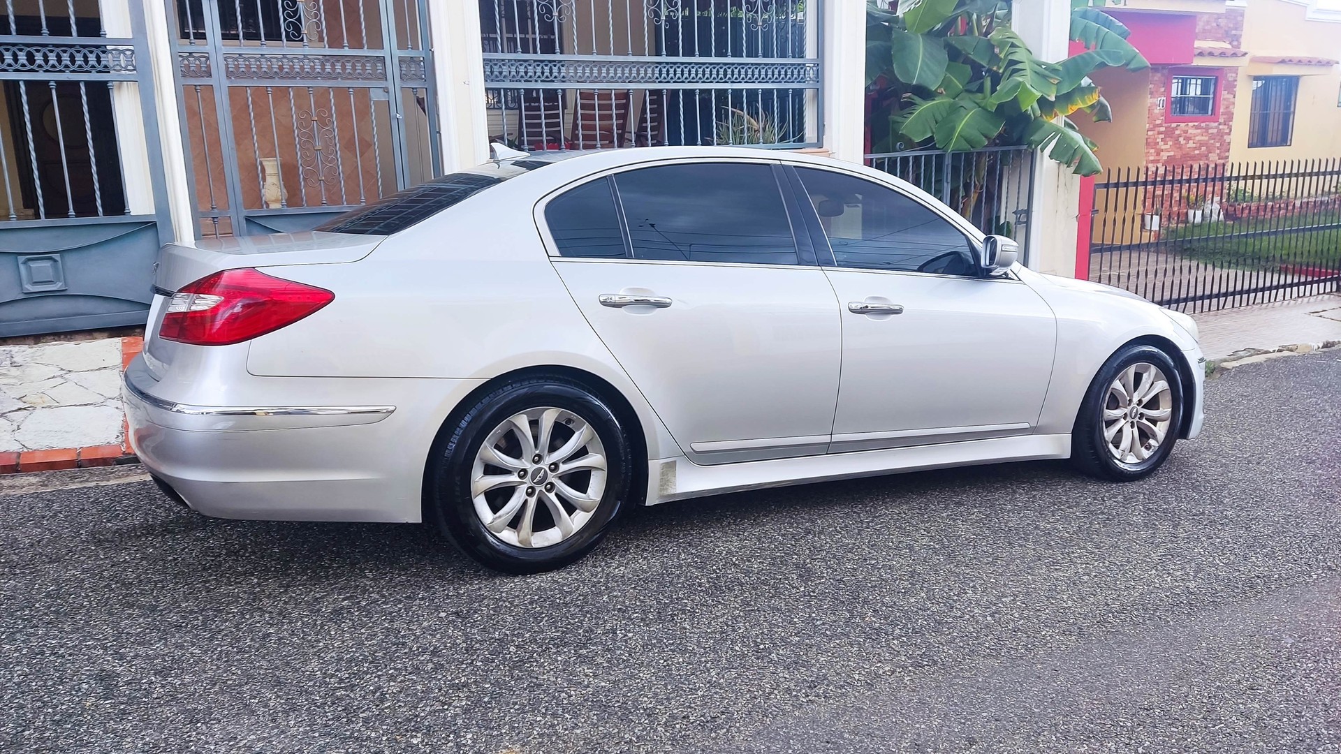 carros - Vendo Hyundai Genesis 2012  6