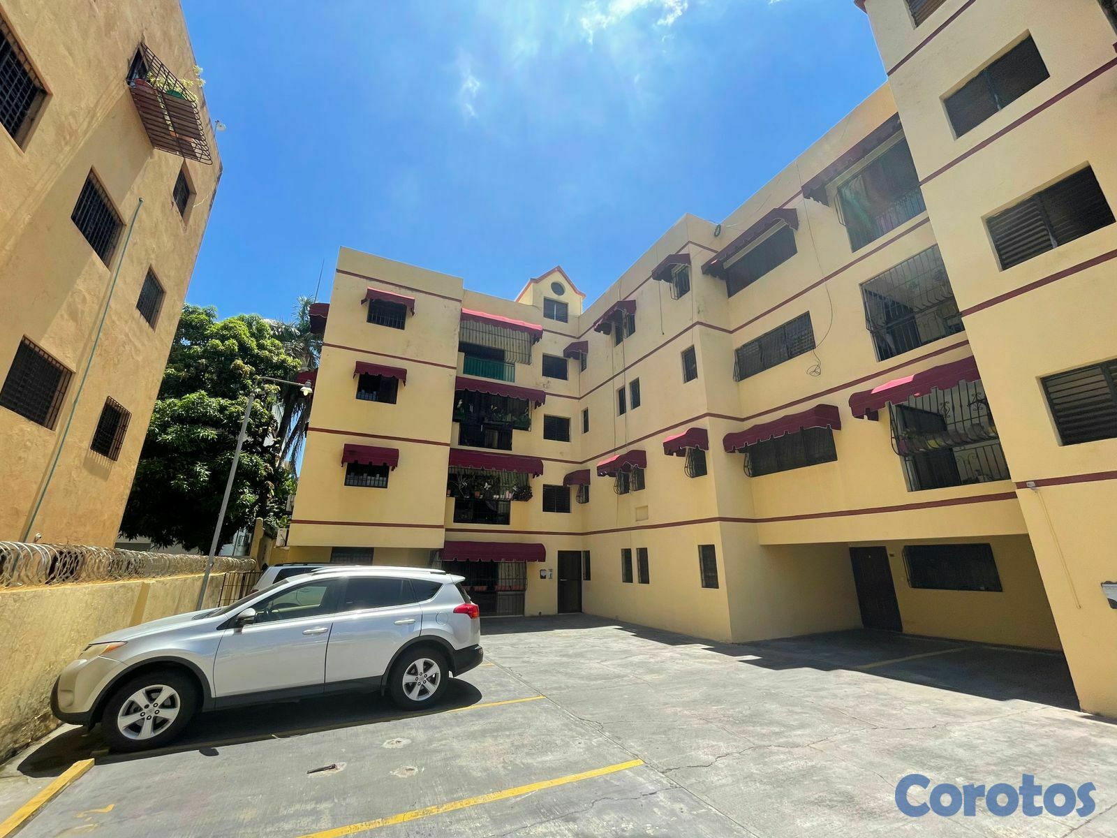 apartamentos - Apartamento en Zona Universitaria 4to Nivel sin as 1