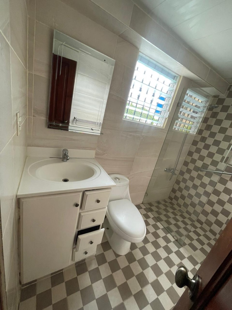 apartamentos - Vendo apto en el milloncito  135. Mts. 2 piso 
