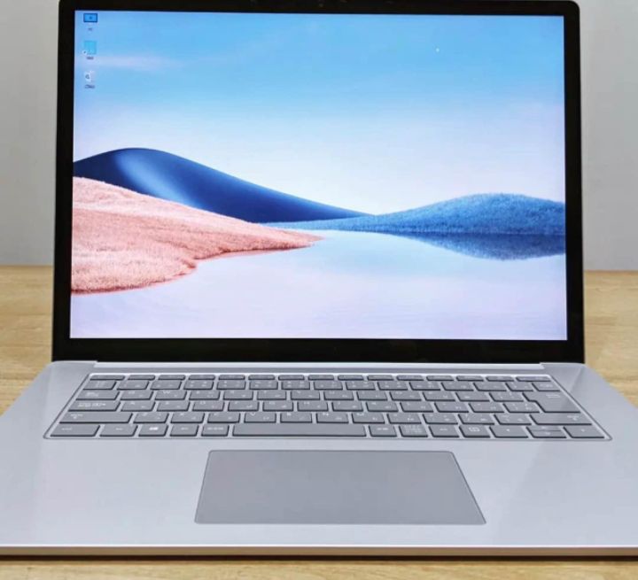 computadoras y laptops - Laptop Microsoft Surface 4 13.5" QHD, Core i5 11th, 512GB SSD, 8GB RAM, Nueva 4