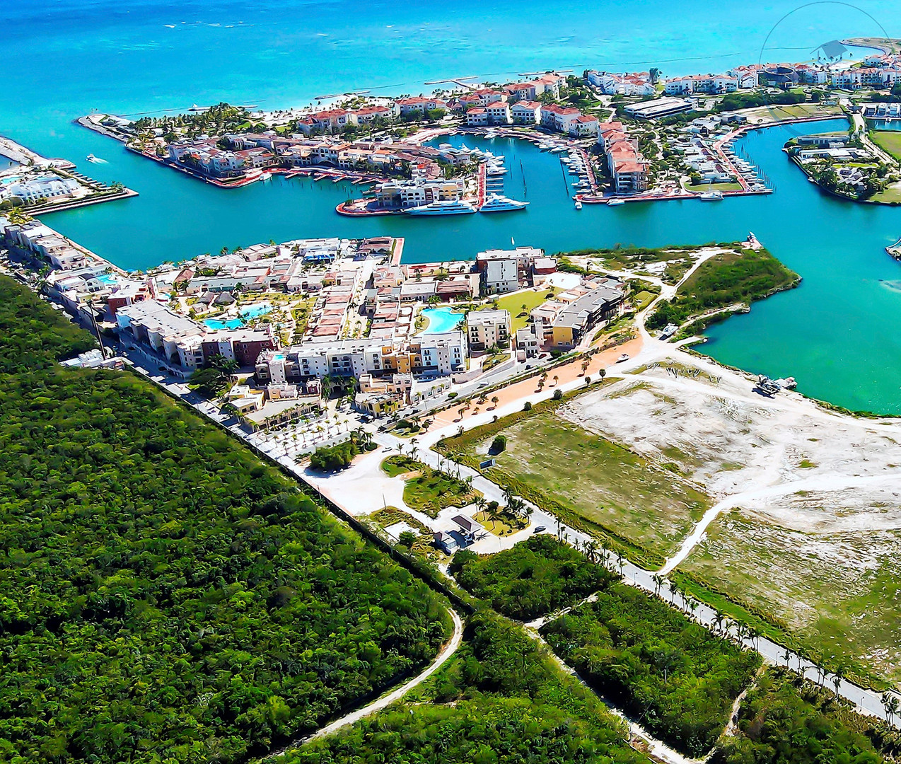 apartamentos - Apartamentos de Lujo en Venta en La Marina de Cap Cana, Punta Cana ID 2986 6