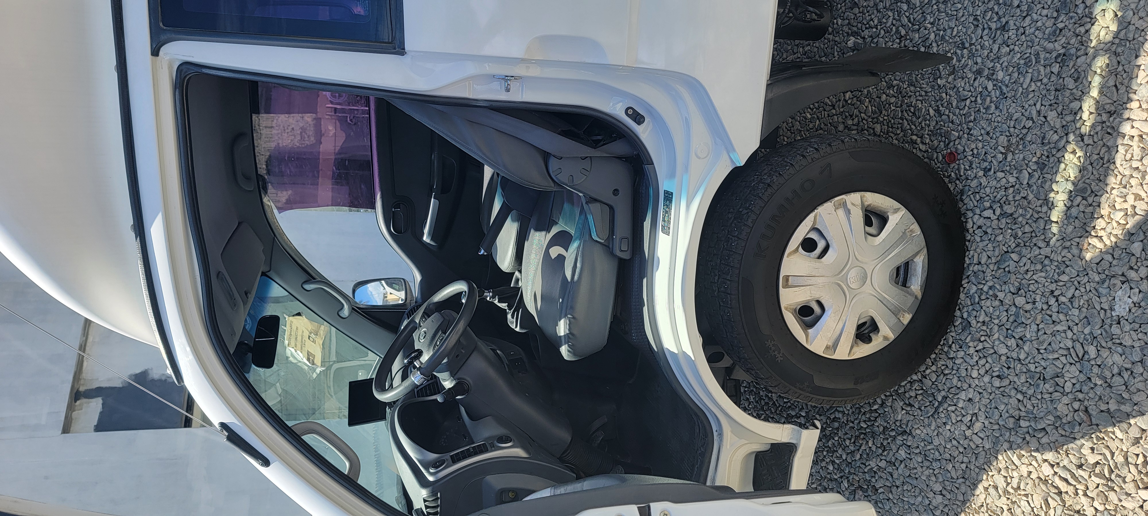 camiones y vehiculos pesados - CAMION GURGON KIA BOMGO 111 2019 3