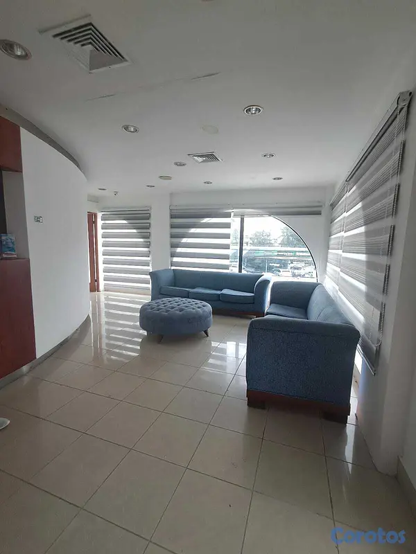 oficinas y locales comerciales - Local para negocio u oficina en Naco 2