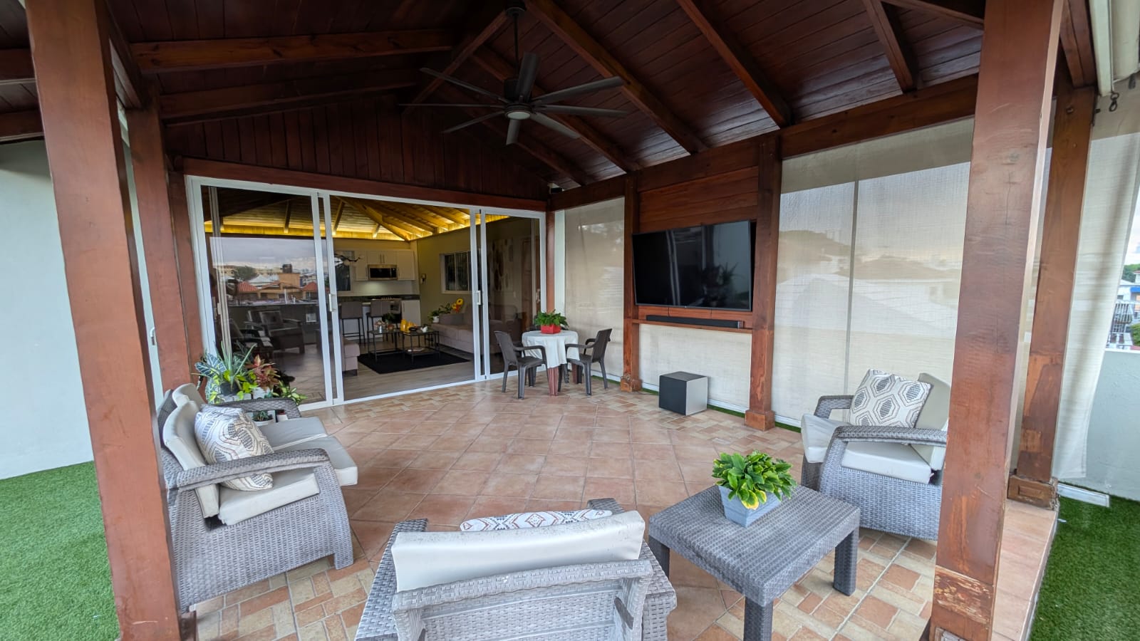 casas - 🟨Casa en Venta en San Geronimo 3 niveles