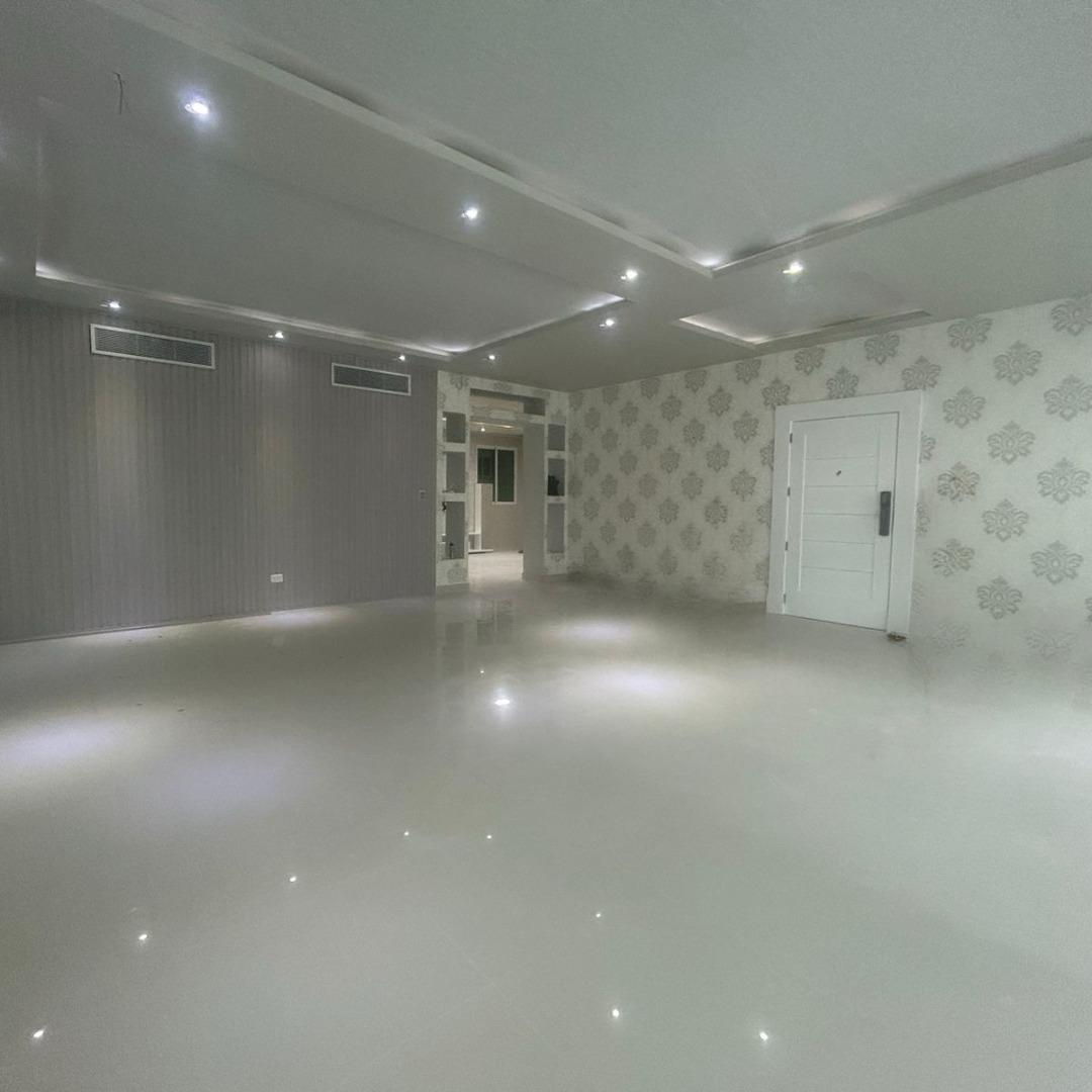apartamentos - Venta de apartamento, piso 7 en Urb. Real 284.64 m 0