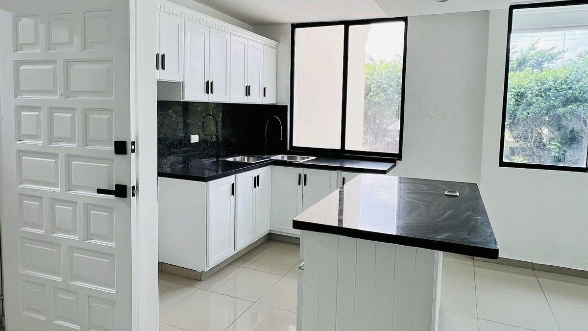 oficinas y locales comerciales - Local Comercial en Alquiler en La Esperilla, Santo Domingo, República Dominicana 5