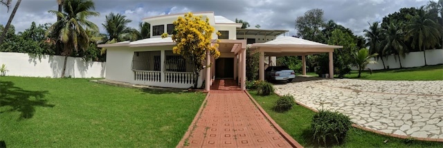casas - Vendo Casa en el exclusivo sector de Alameda.
Santo Domingo oeste con 2035mts 3