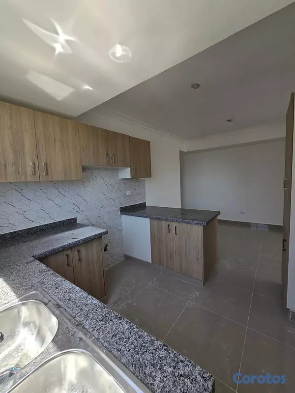 apartamentos - vendo nuevo independencia piso 4 tres habitaciones dos baños dos parqueos balcón 5