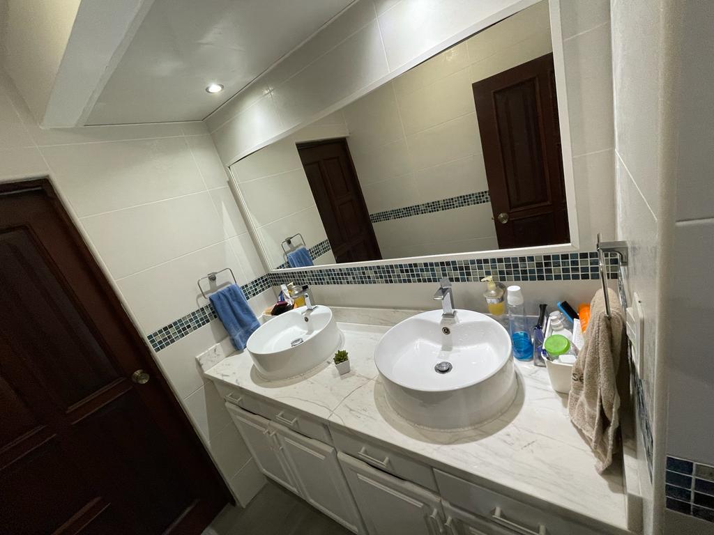 apartamentos - Apartamento clasico 1er piso en bella vista 2