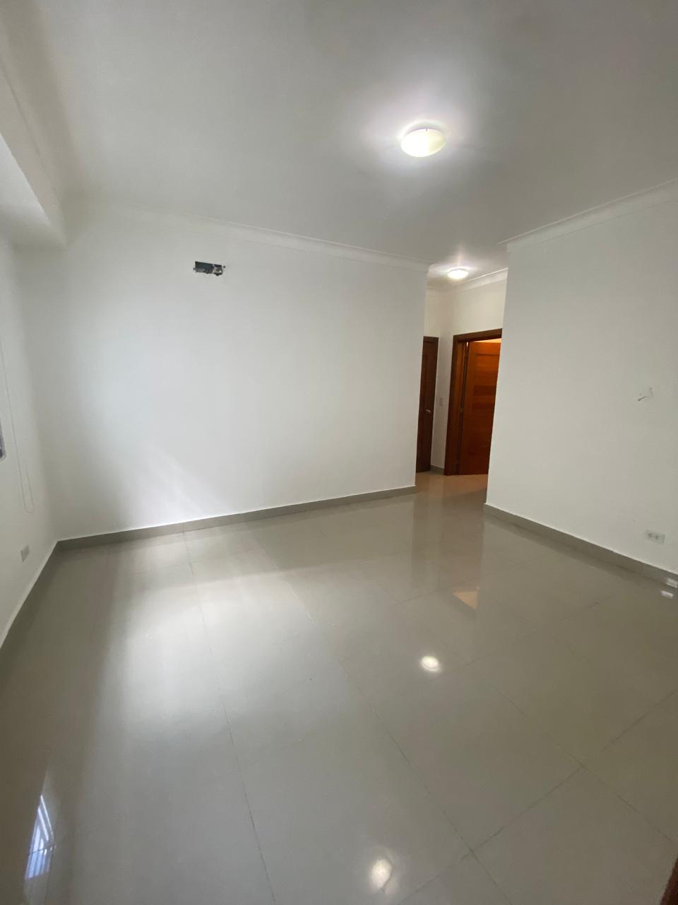 apartamentos - 🔵 Apartamento 3er piso en el millon  8