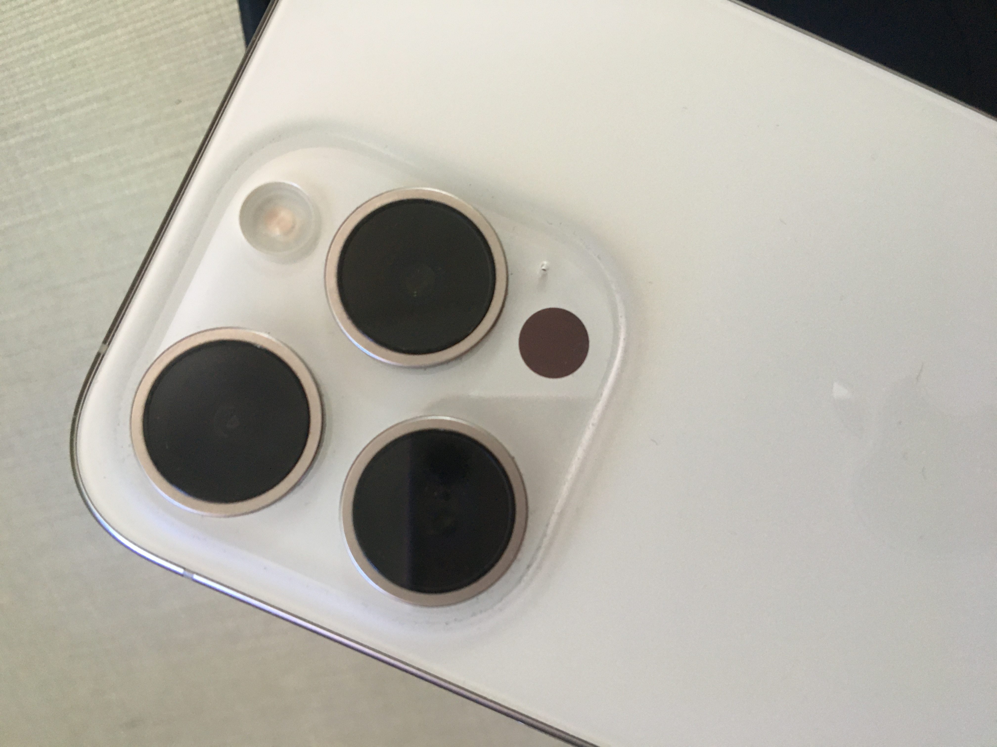 celulares y tabletas - iPhone 15 pro como nuevo 128 blanco impecable  1
