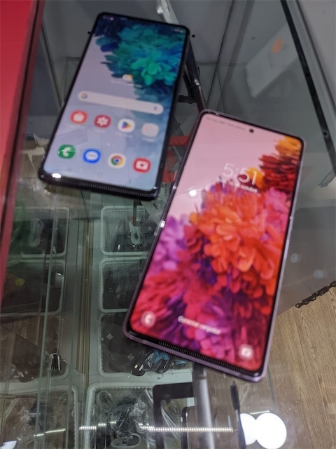 celulares y tabletas - Samsung s20 FE 5G 6