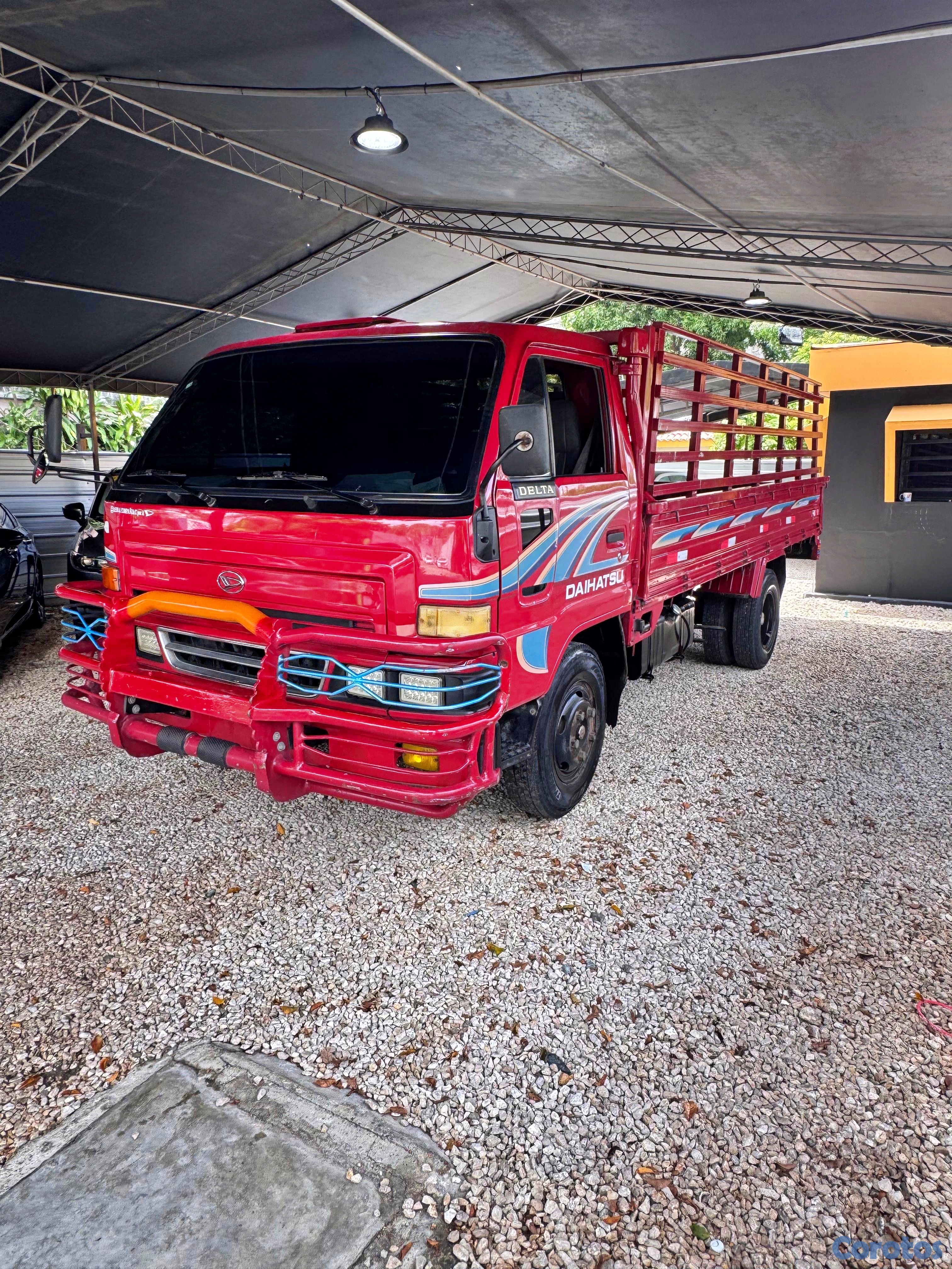 camiones y vehiculos pesados - CAMION DAIHATSU DELTA CAMA LARGA 2007 3