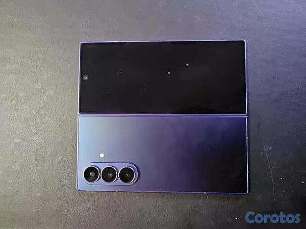celulares y tabletas - Samsung Galaxy Z Fold 7  1 TB DESBLOQUEADO. Equipo 4