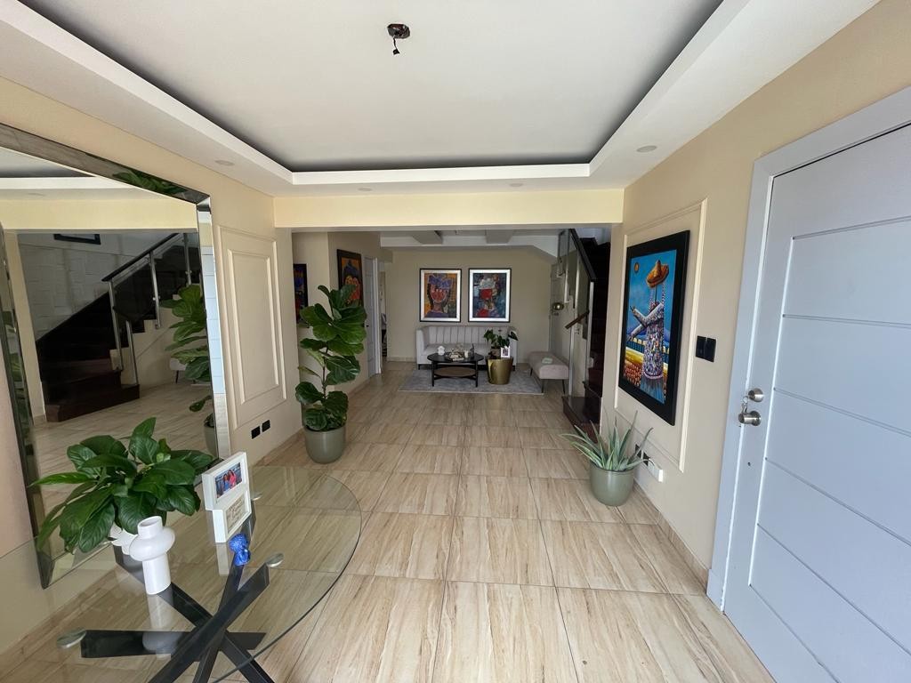 penthouses - VENDO PENTHOUSE LOS RESTAURADORES 
D.N 6