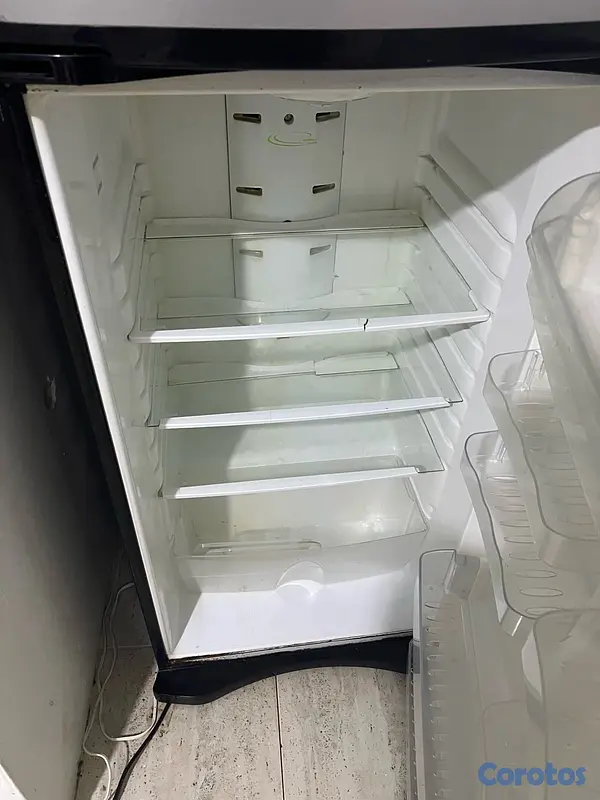 electrodomesticos - SE VENDE NEVERA NEDOCA DE 8 PIES GRIS TOTALMENTE EN PERFECTAS CONDICIONES  4
