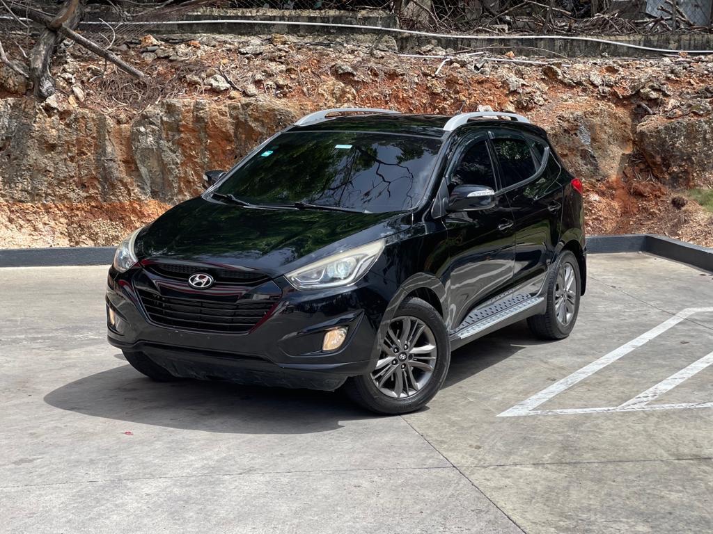 jeepetas y camionetas - HYUNDAI TUCSON 2014 FULL ASIENTOS EN PIEL RADIO GRANDE PANTALLA ESTRIBOS Y MAS
