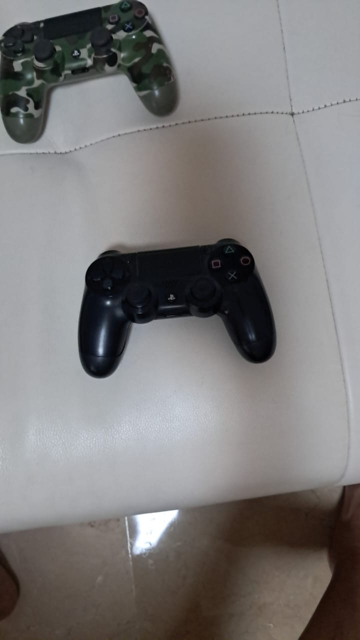 consolas y videojuegos - Vendo mi Ps4 slim 2