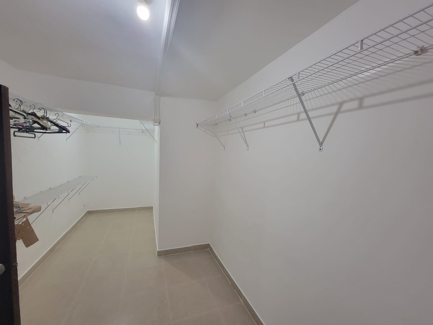 apartamentos - VENDO Piso 7 de 360 MTS En La Esperilla Con 4 Parqueos Paralelos
CODIGO: PD166 3