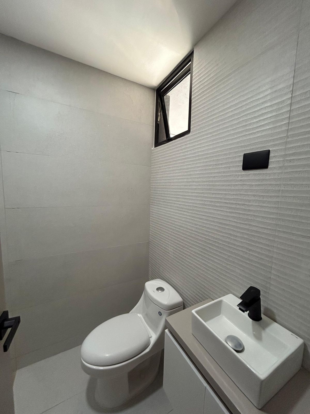 apartamentos - APARTAMENTO EN RENTA – LA ESMERALDA, SANTIAGO. 5