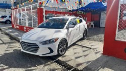 carros - 2017 Hyundai Elantra SERD$725,000, recién importado, garantía en motor y transm