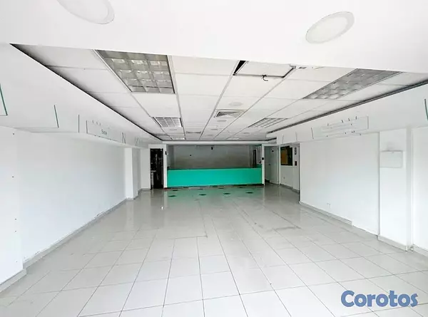 oficinas y locales comerciales - Alquiler local en Primer nivel  3