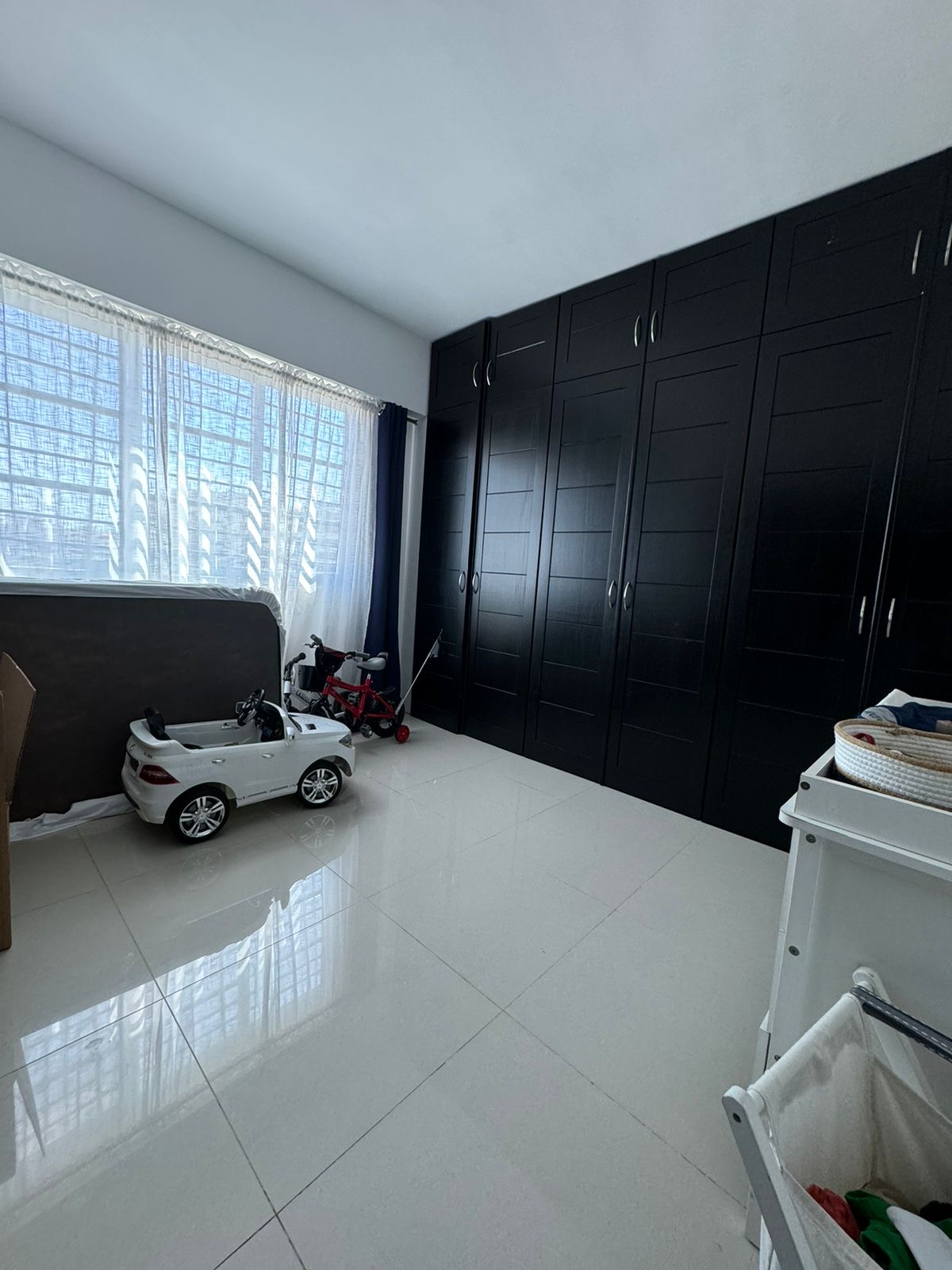 apartamentos - Alquiló naco piso 8 tres hab con su baño vacío  5