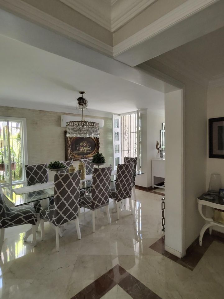 casas - Majestuosa casa en venta,viejo arroyo hondo  5