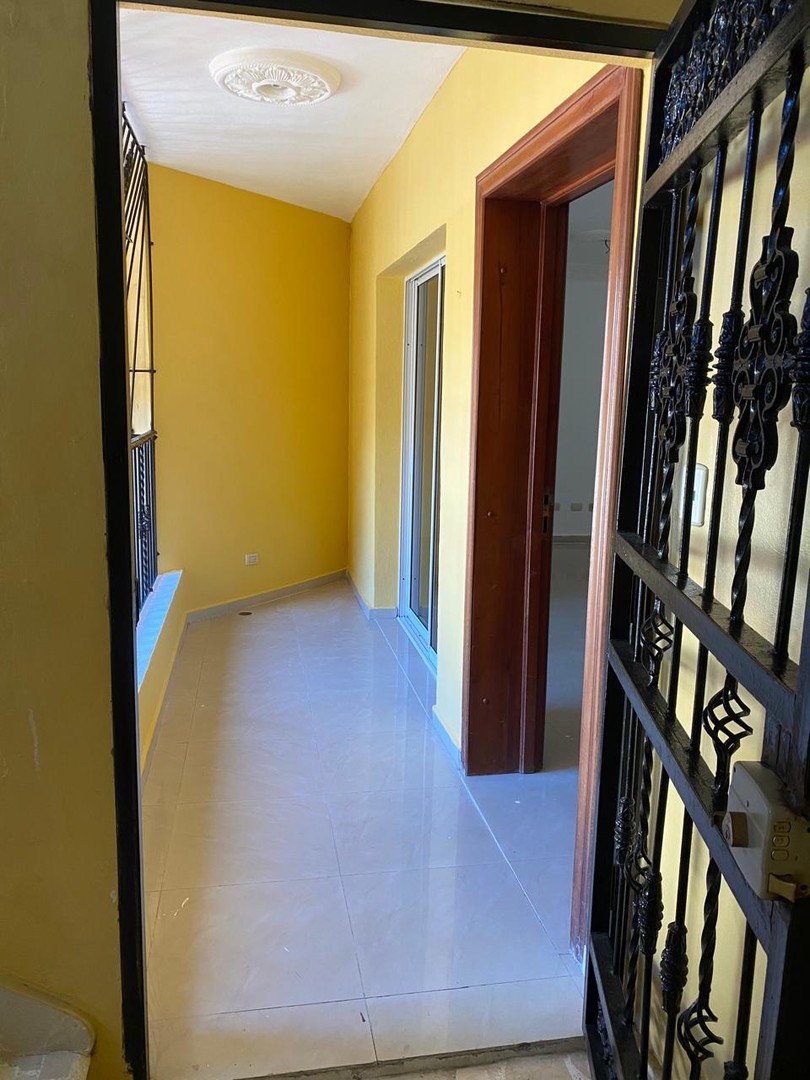 apartamentos - Precio$28,000
Alquilo Apartamento Sto. Dgo. Este.
Balcón 5