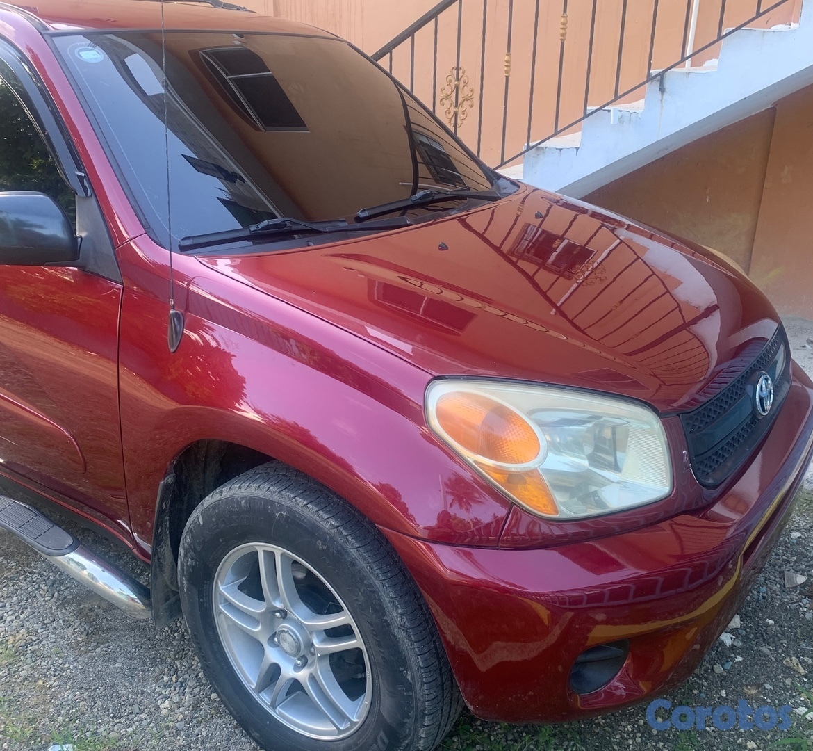 jeepetas y camionetas - Toyota RVA 2004 roja 1