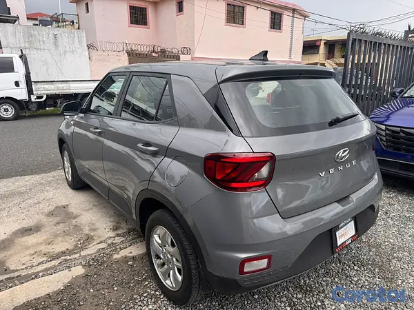 jeepetas y camionetas - Vendo Venue 2021 3