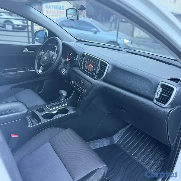 jeepetas y camionetas - KIA SPORTAGE LX 2018 7