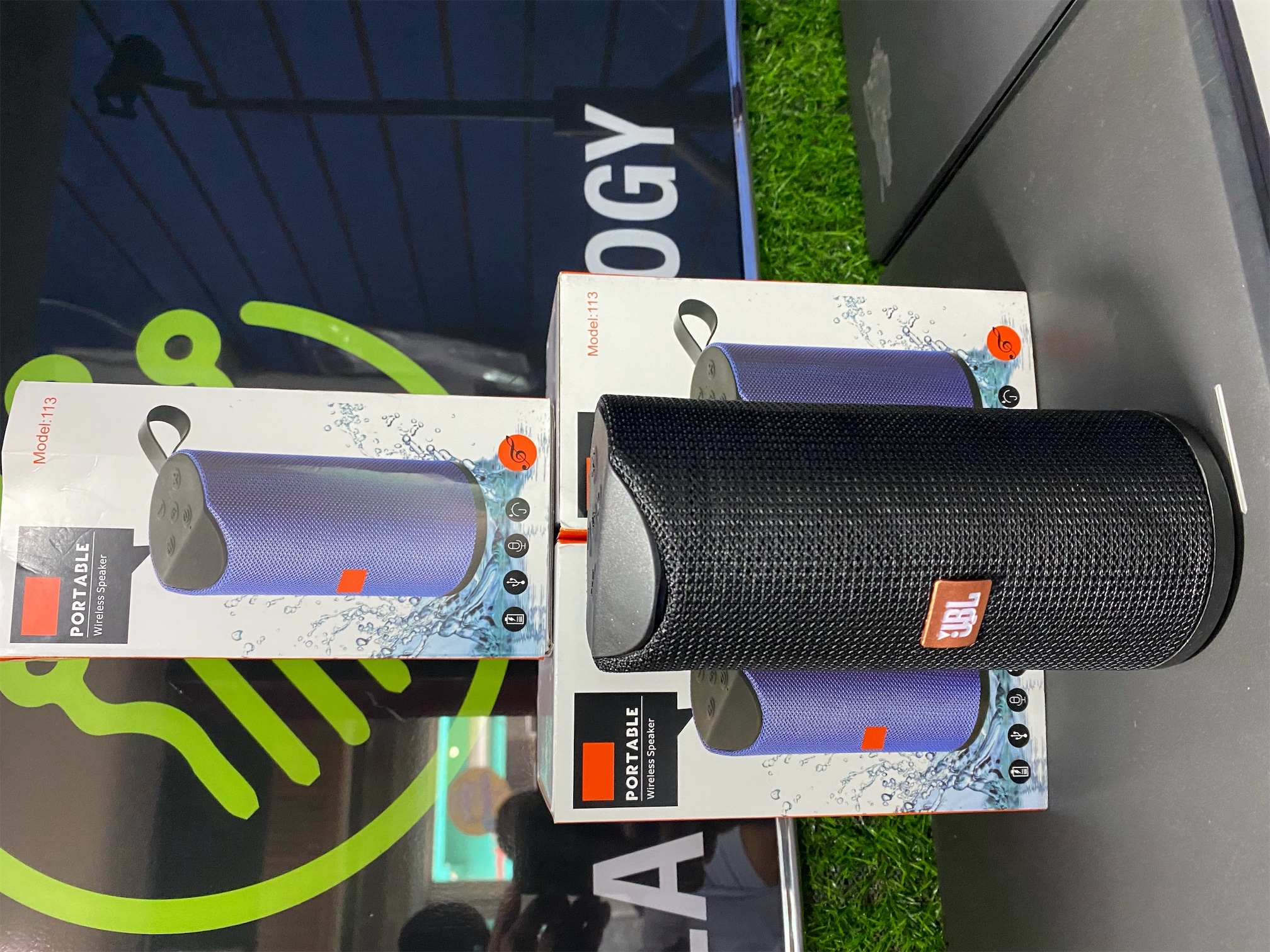 camaras y audio - bocina bluetooth pequeña  1